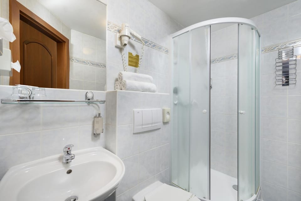 Shower, Bathroom, Bathroom, View (from property/room)