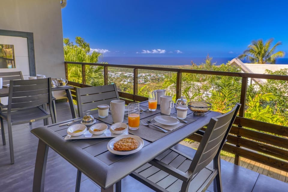 Day, Natural landscape, View (from property/room), Balcony/Terrace, Food and drinks, Dining area, Food, Breakfast, Continental breakfast, Drinks