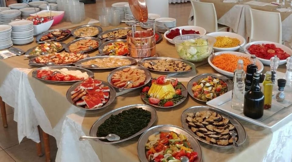 Restaurant/places to eat, Food and drinks