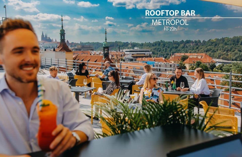 Lounge or bar, Landmark view