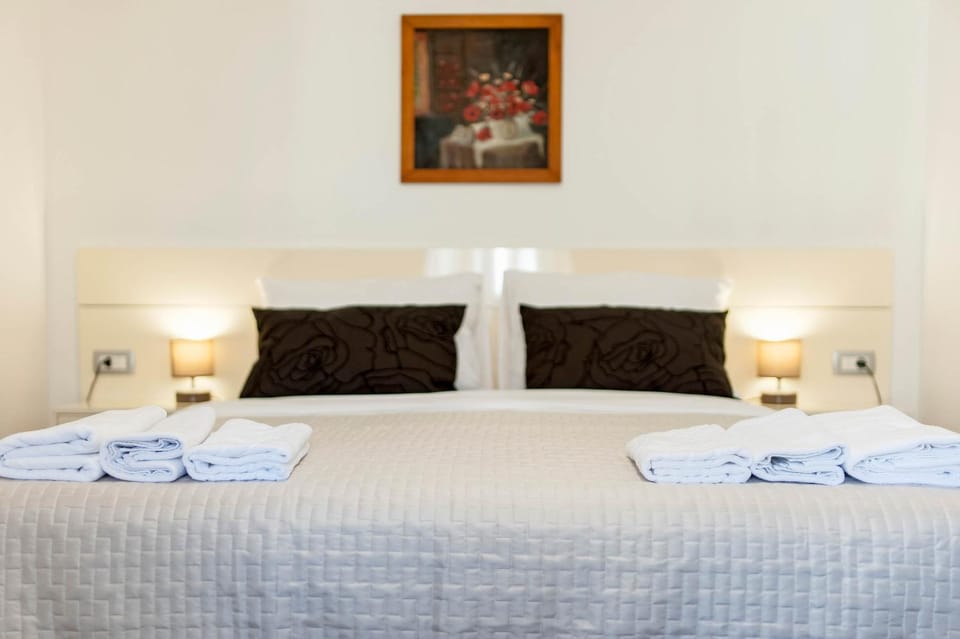 Apartments Palace Rialto Bed and Breakfast in Šibenik