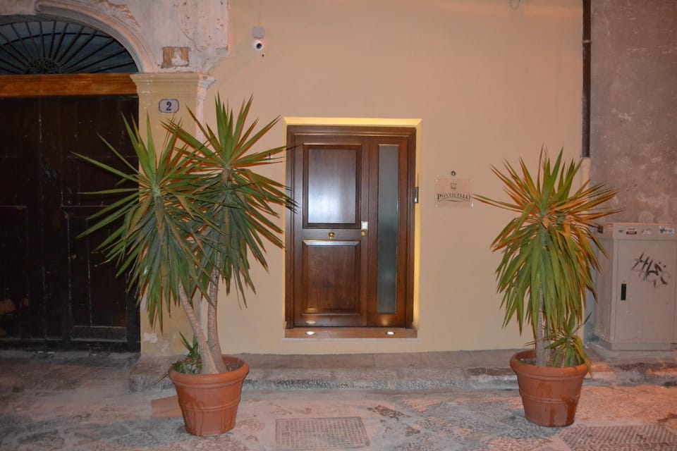 Facade/entrance, Property logo or sign, Lobby or reception, Street view