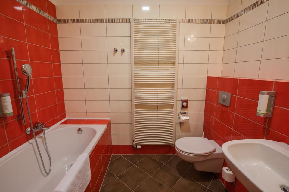 Toilet, Bathroom, Bath