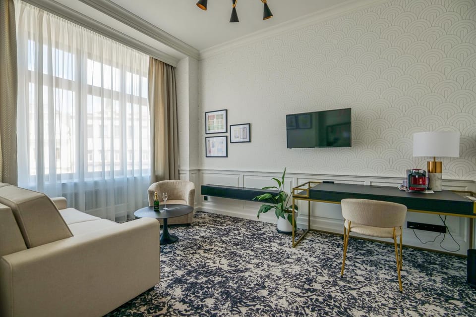 View (from property/room), Living room, Seating area, City view