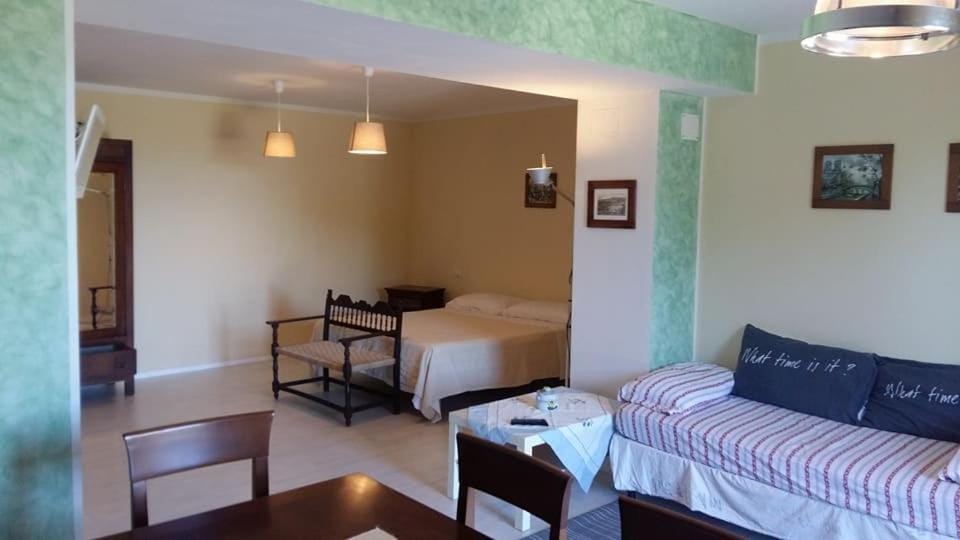 Villa Anna Monolocale con ingresso indipendente Villa in Marche