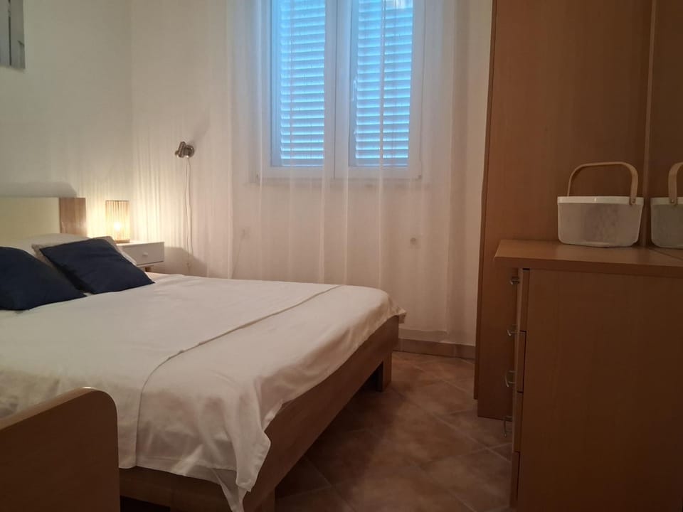 Apartment Edina Pag Apartment in Zadar County