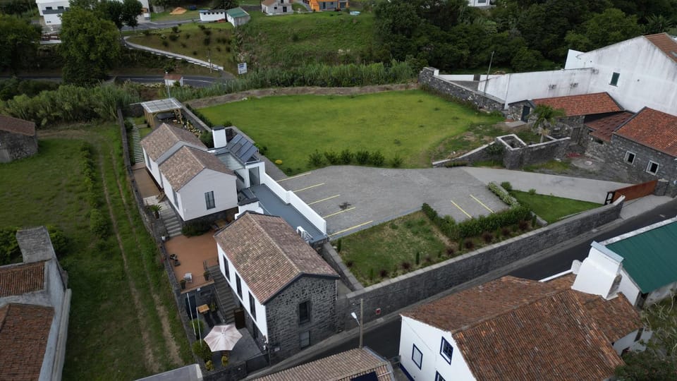 Property building, Day, Bird's eye view