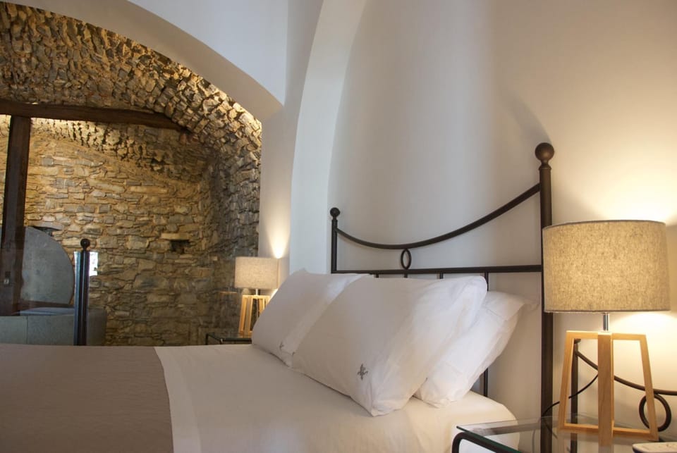 Photo of the whole room, Decorative detail, Bedroom