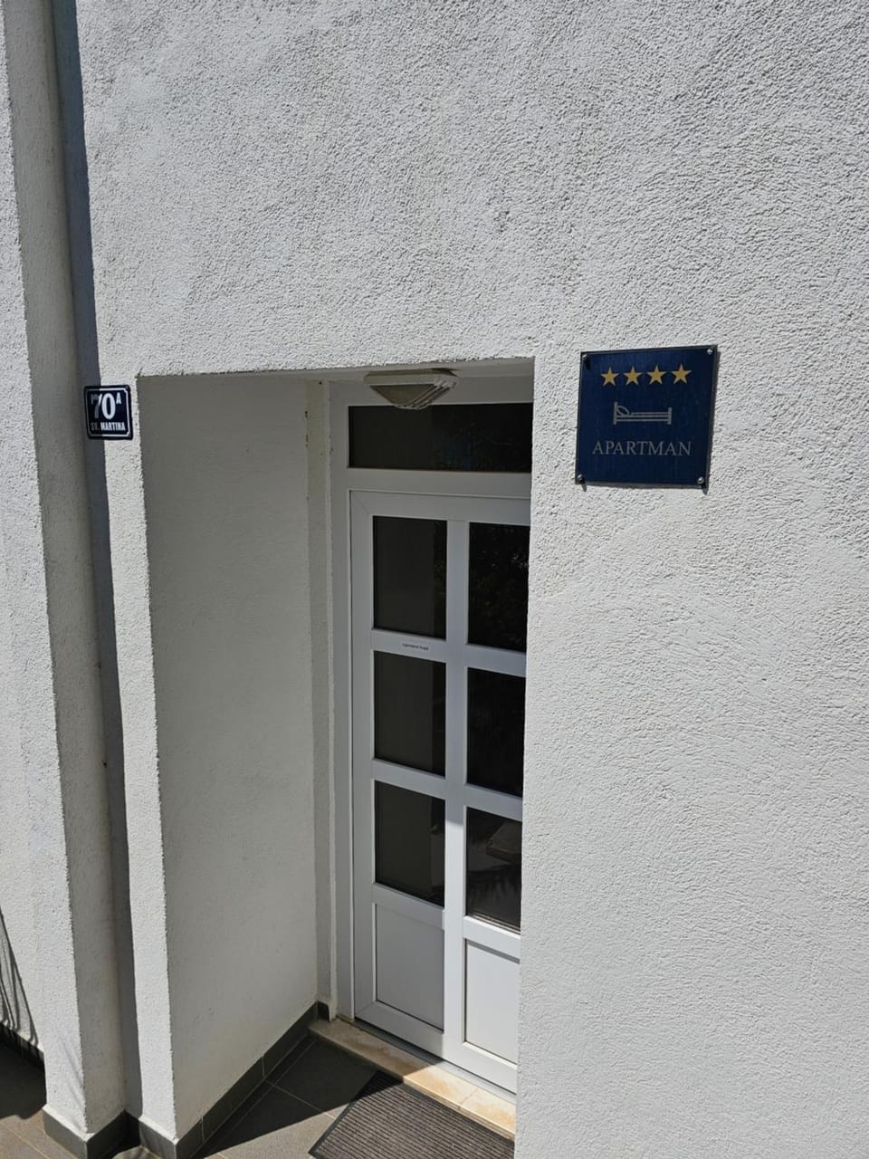 Property building, Facade/entrance