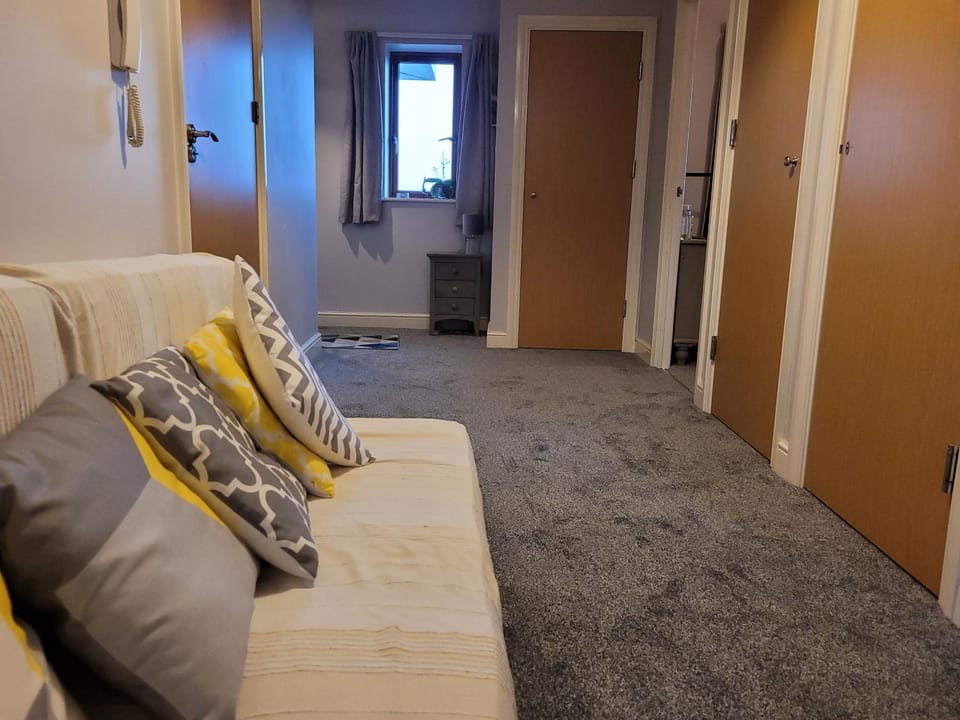 The Rampling's Apartment in Crawley