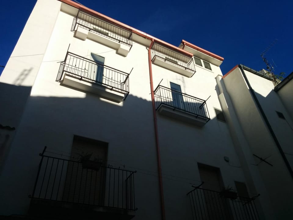 Property building, Garden, Garden view, Street view