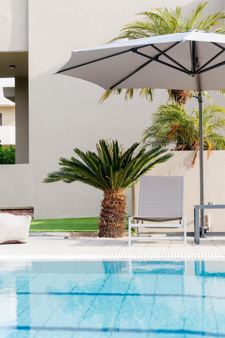 Swimming pool, Swimming pool, sunbed