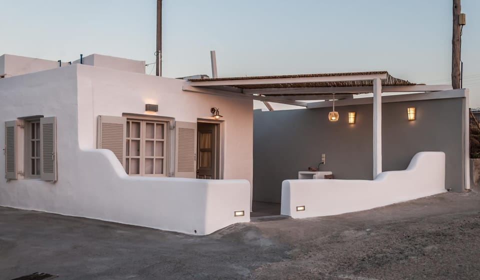 Patio, Facade/entrance, Balcony/Terrace, On site