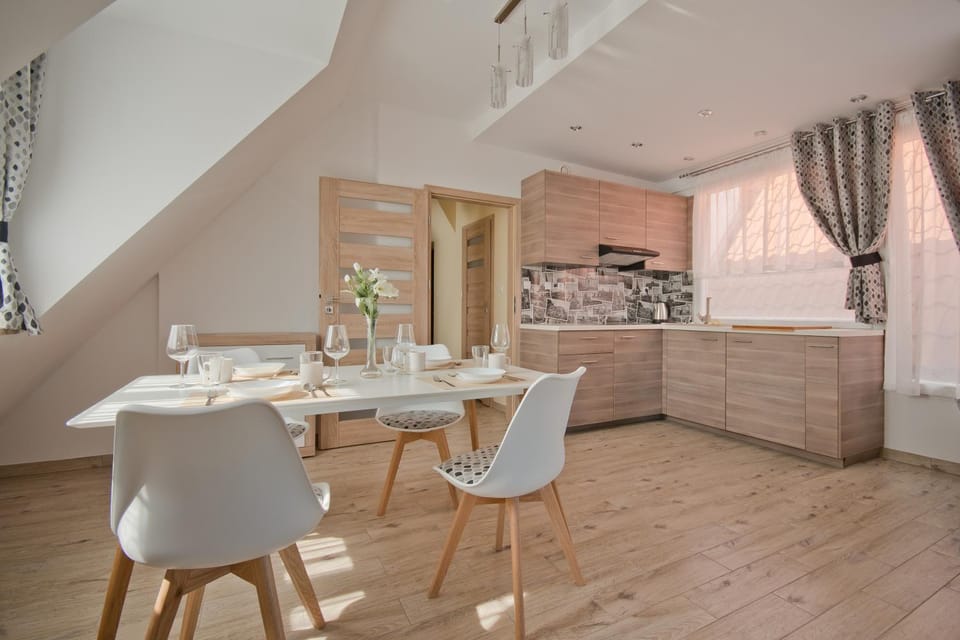 Kitchen or kitchenette, Living room, Dining area