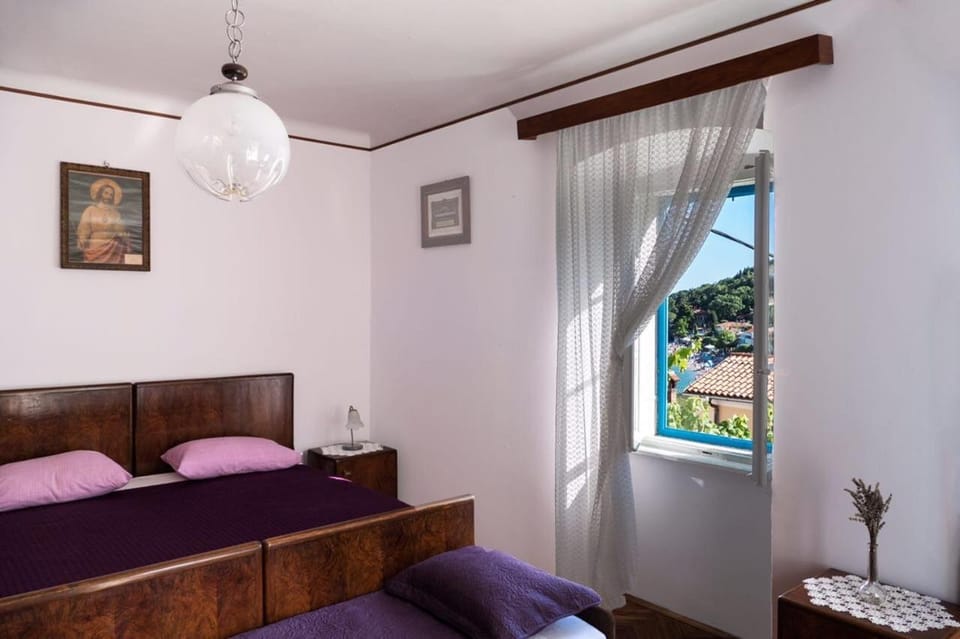 Vintage Apartment Nona Apartment in Primorje-Gorski Kotar County