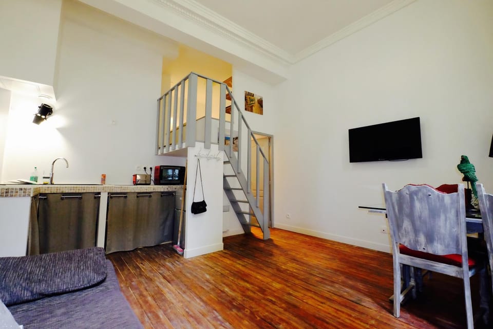 TV and multimedia, Photo of the whole room