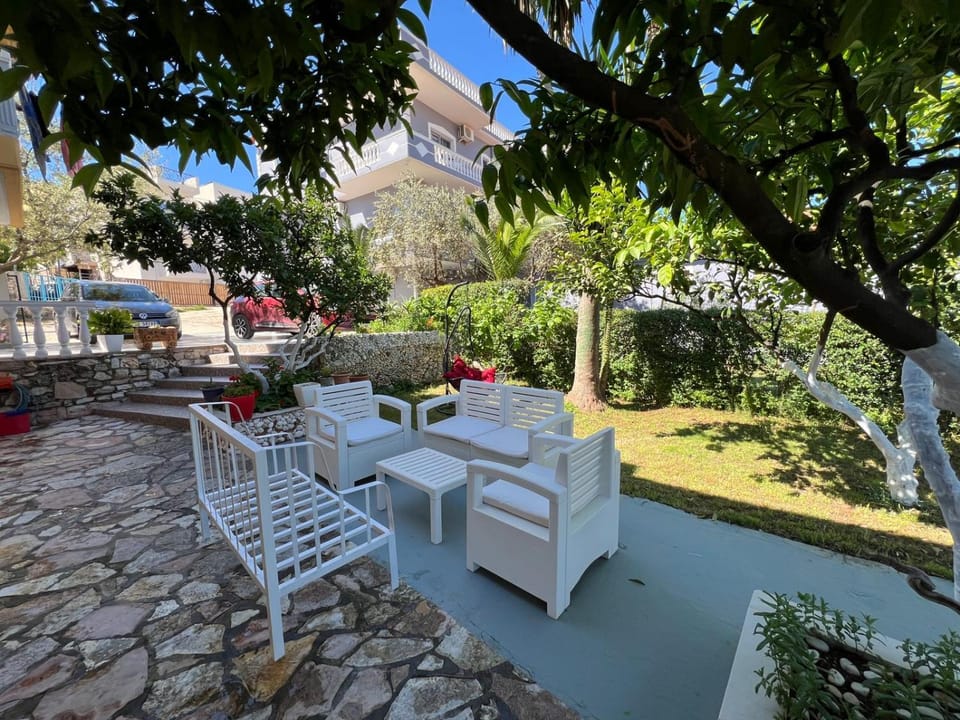 Patio, Day, Garden, Seating area, Garden view