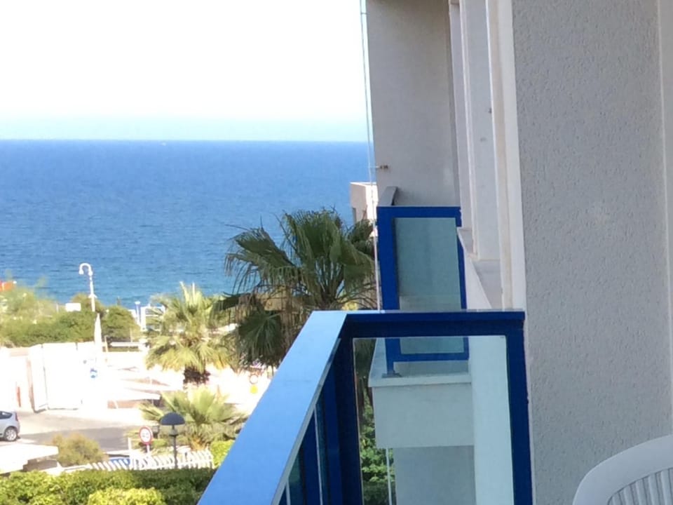 Off site, Balcony/Terrace