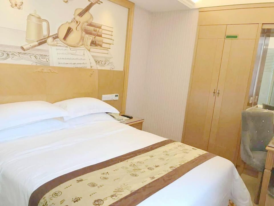 Vienna Hotel Shenzhen Dongmen Old Street Hotel in Hong Kong