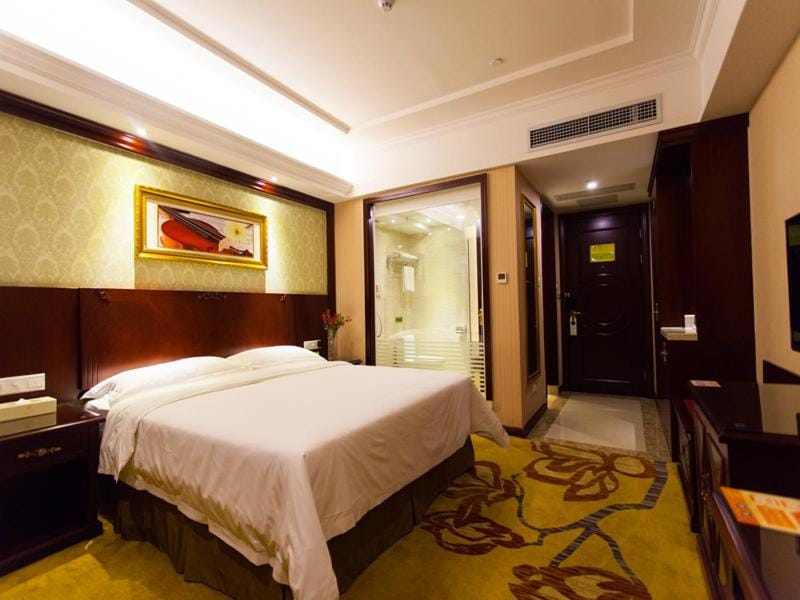 Vienna Hotel Guangzhou Jinshazhou Hotel in Guangzhou