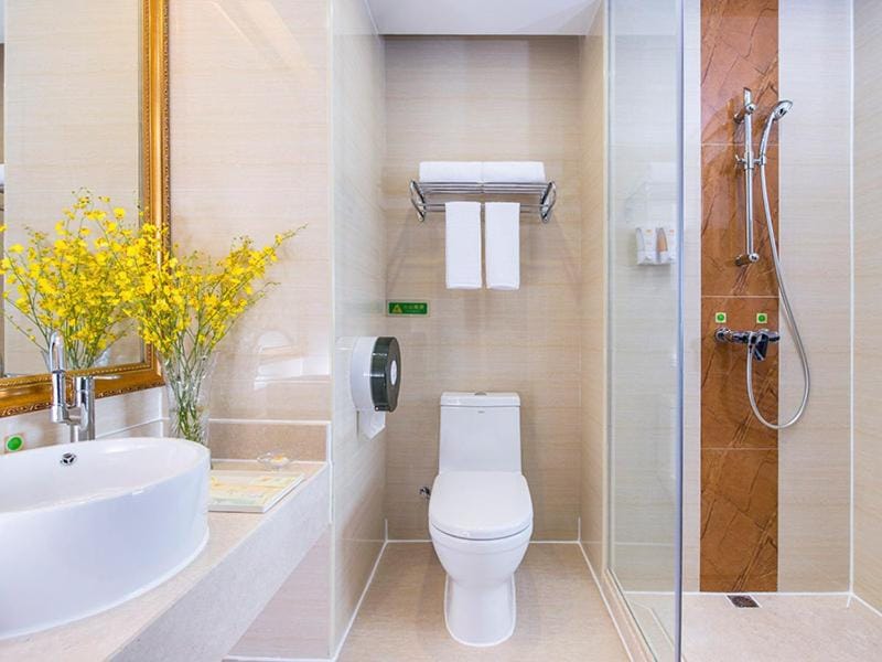 Vienna Hotel Shenzhen Shiyan Shilong Community Hotel in Shenzhen