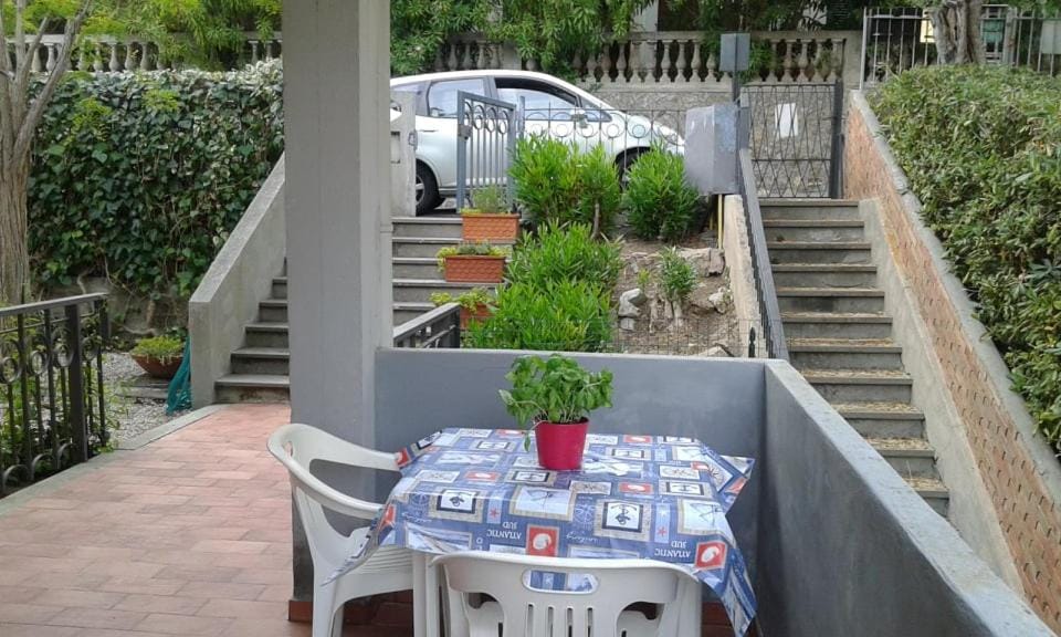Casa Fucini Apartment in Tuscany