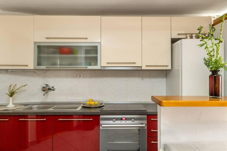 Aparrtment Terra- combine beach&old town Apartment in Split