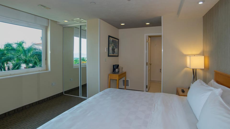 Bed, Coffee/tea facilities, Guests, wardrobe