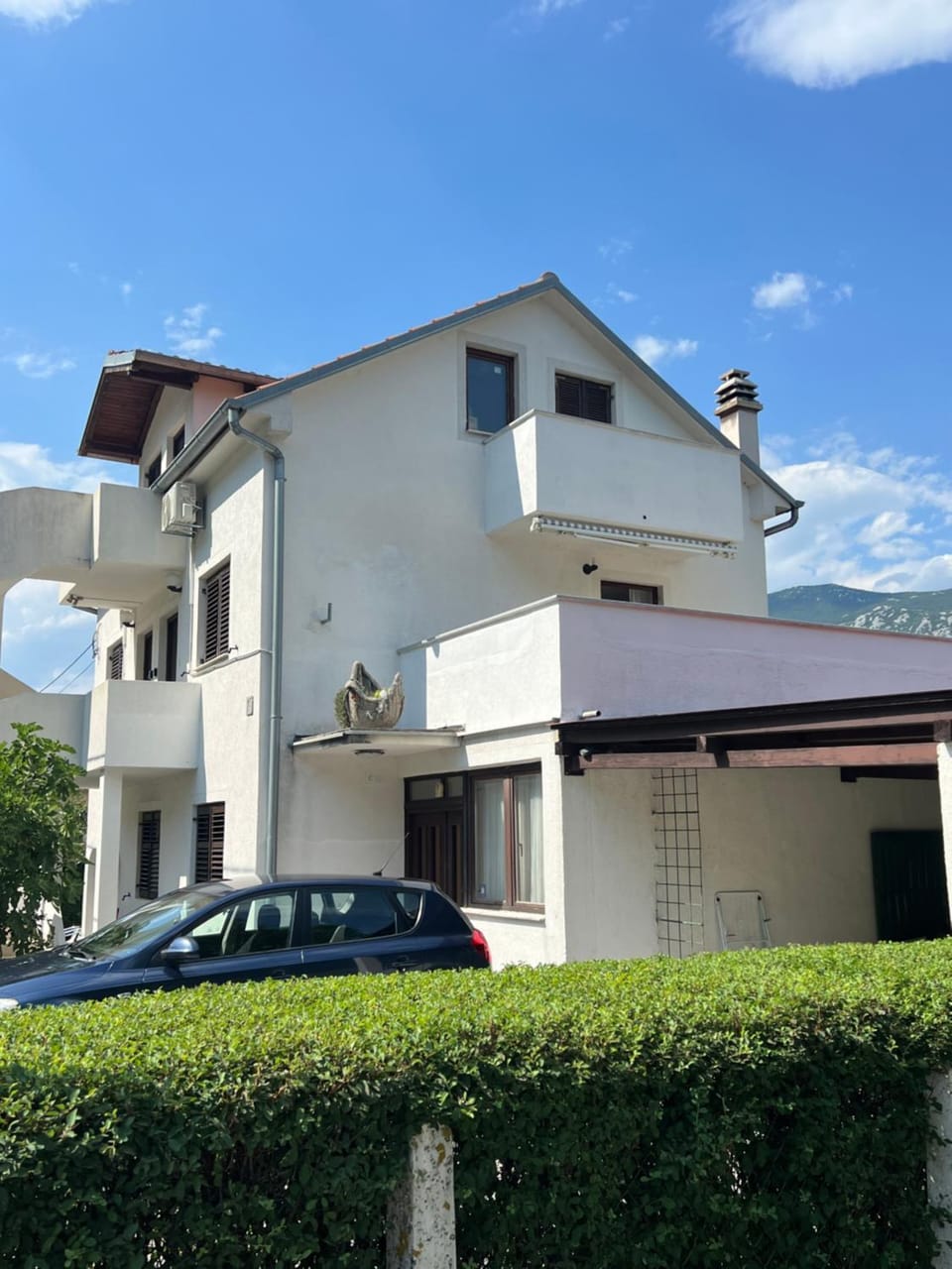 Property building, Parking