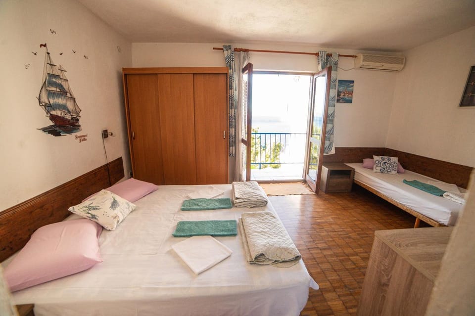 Apartments Feral Apartment in Brela
