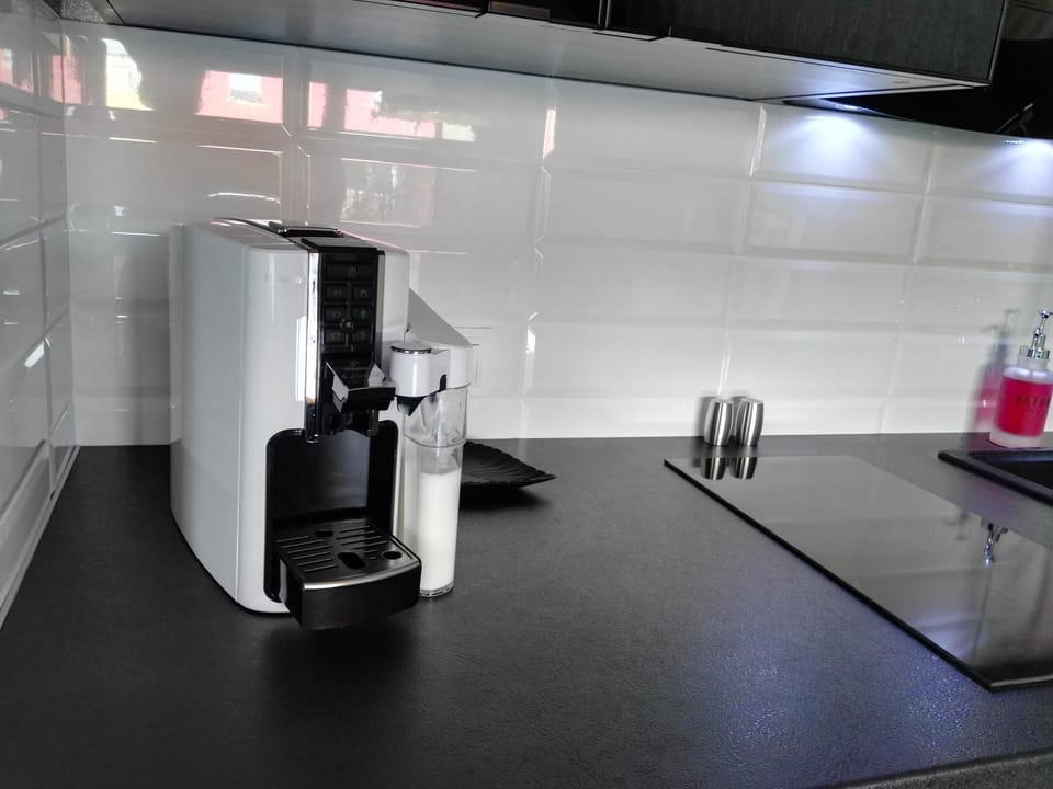 Coffee/tea facilities, Kitchen or kitchenette