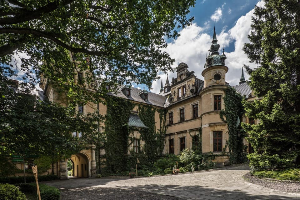 Property building, Spring, Day