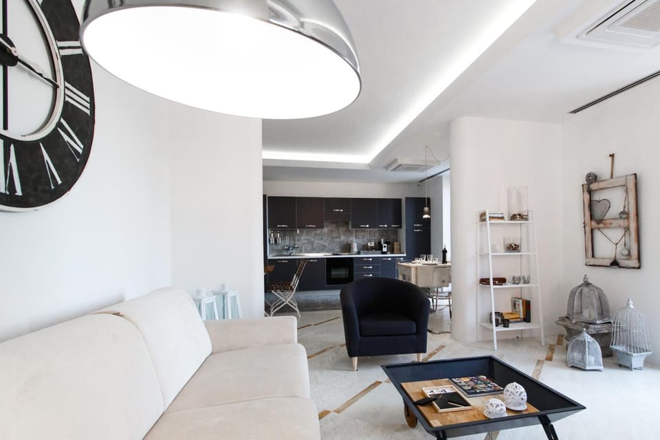 Library, Living room, Meals, Lunch, Dinner