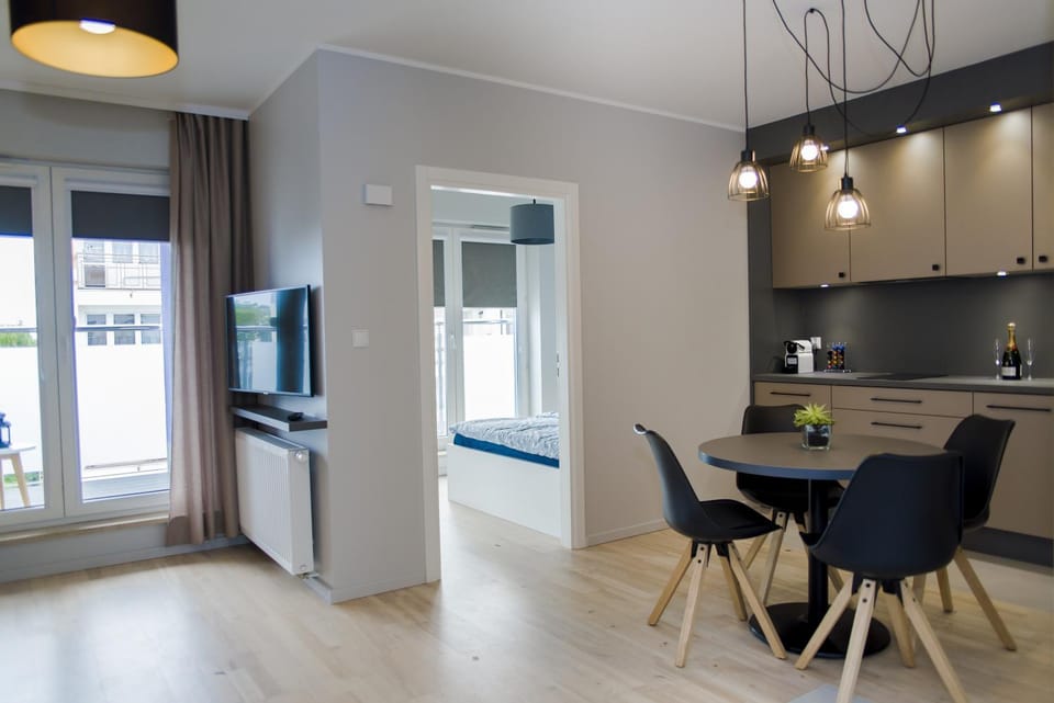 TV and multimedia, Dining area