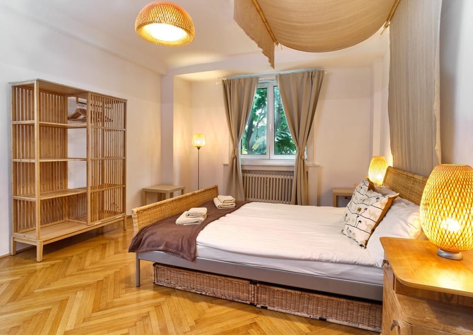 Bed, Bedroom