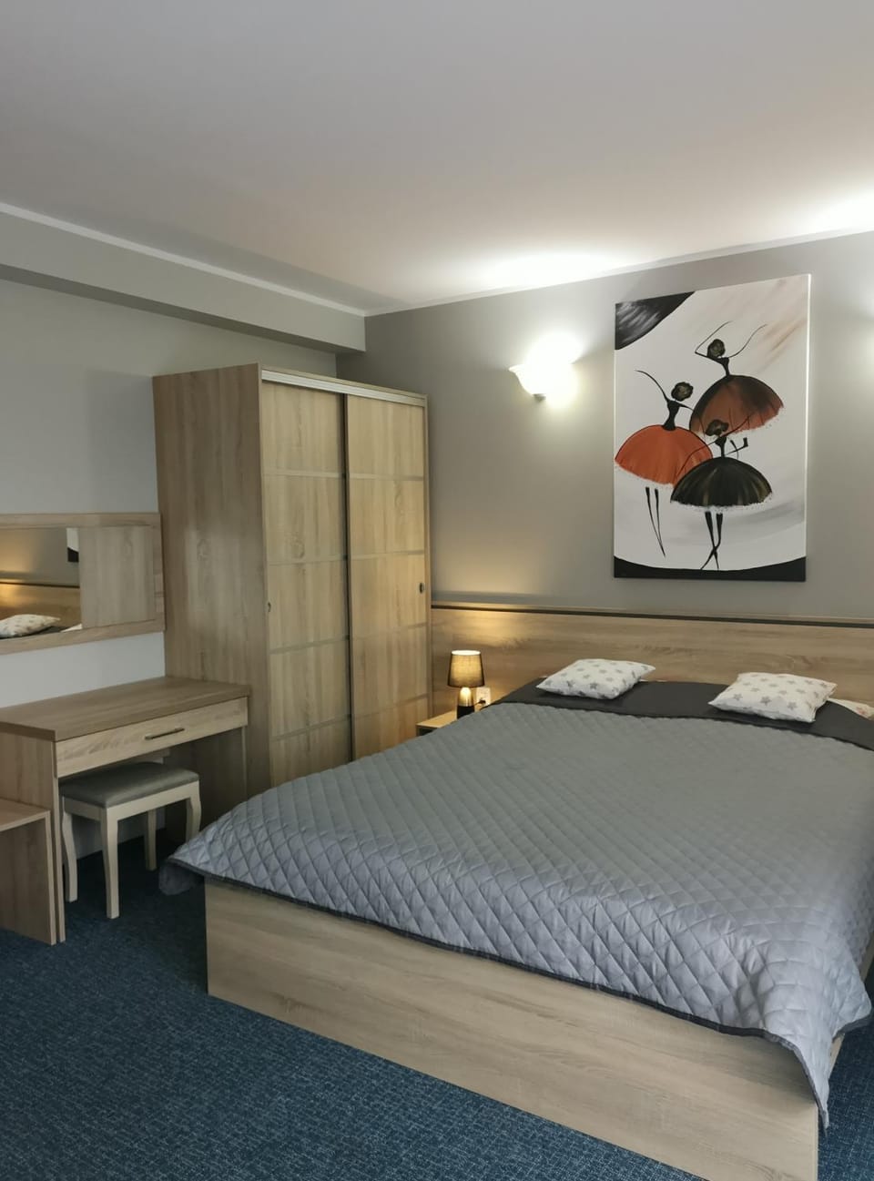 Bed, Photo of the whole room
