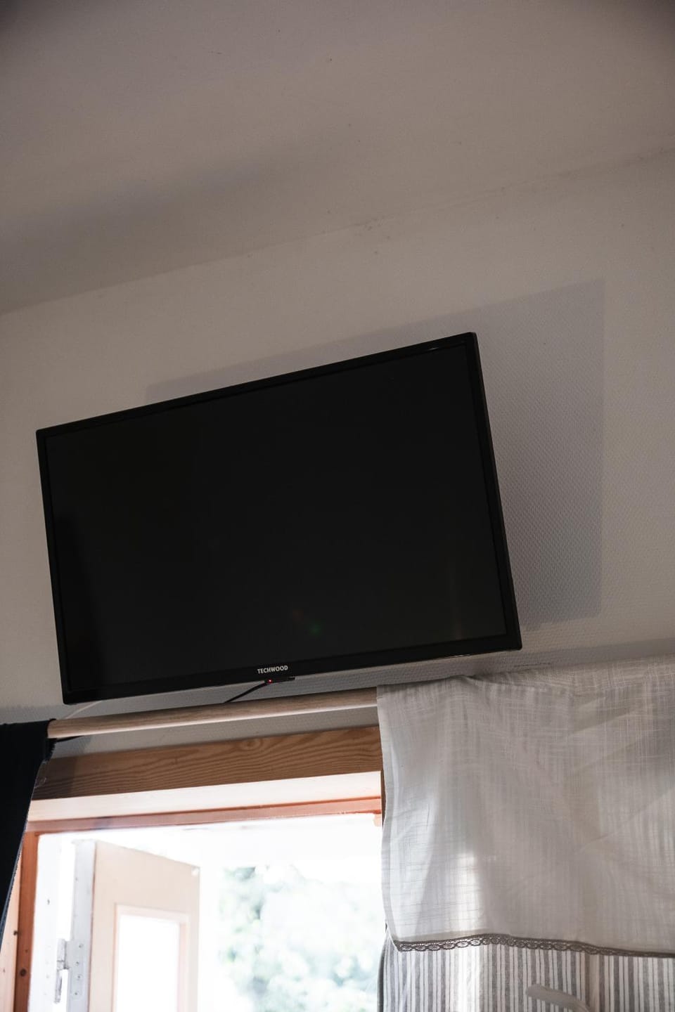 TV and multimedia, Bedroom, internet