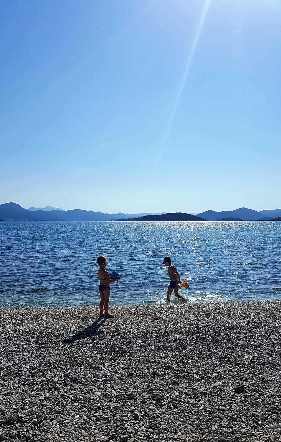 Neighbourhood, Beach, Family