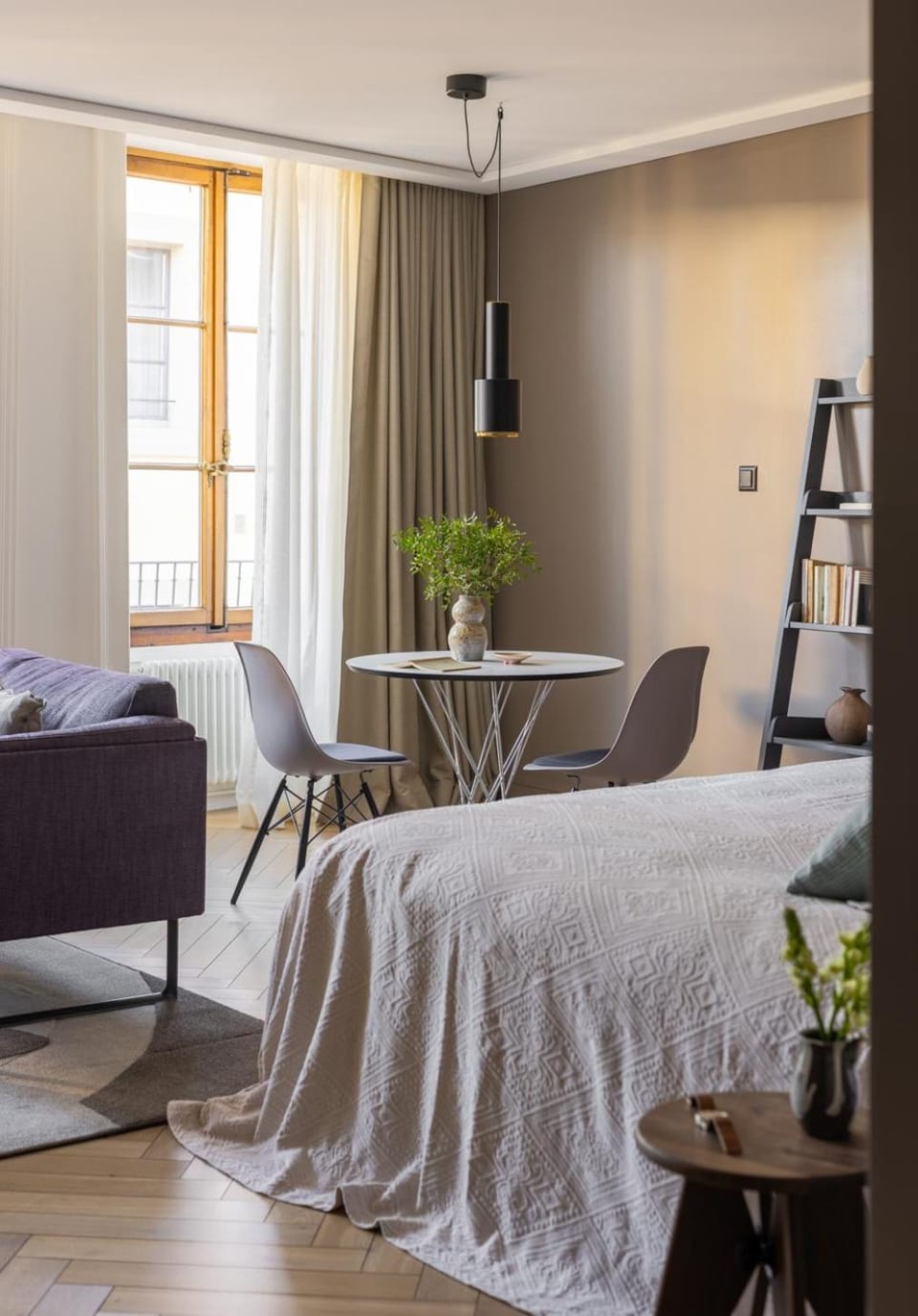 Living room, Seating area, Bedroom