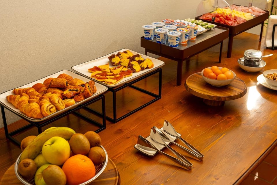 Breakfast, Buffet breakfast