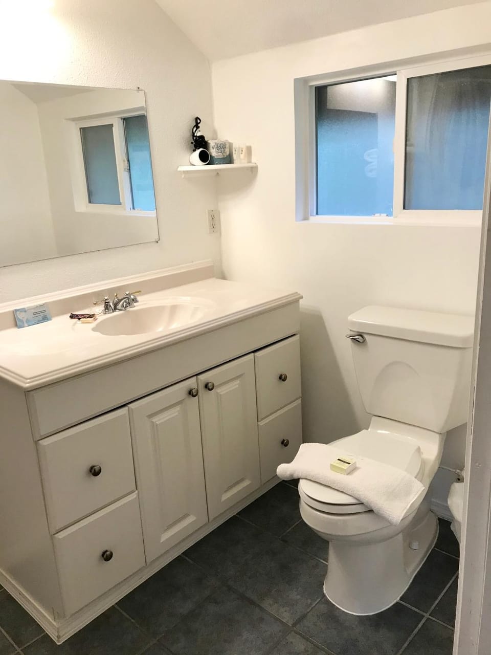 Toilet, Bathroom