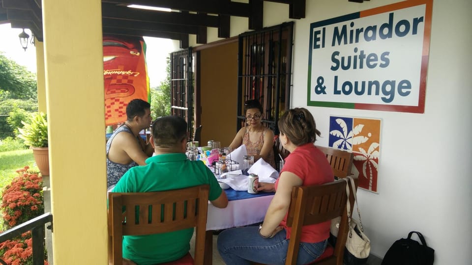 Balcony/Terrace, Dining area, Breakfast, Continental breakfast, American breakfast, group of guests