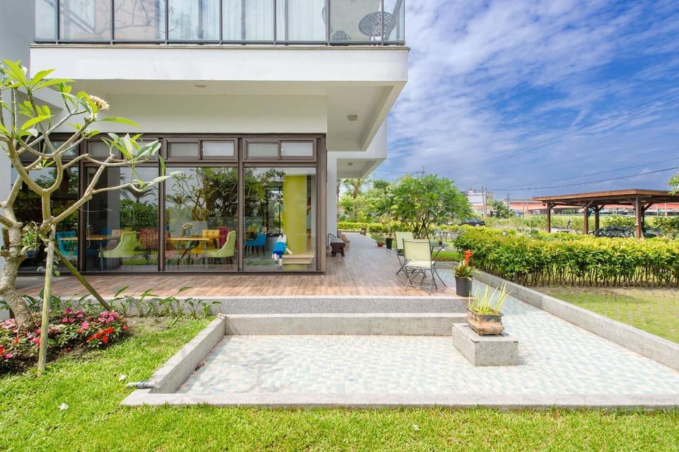 Property building, Garden