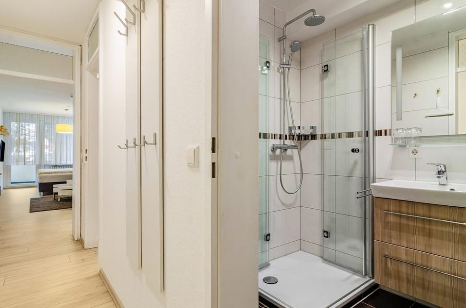 Bathroom, Living room