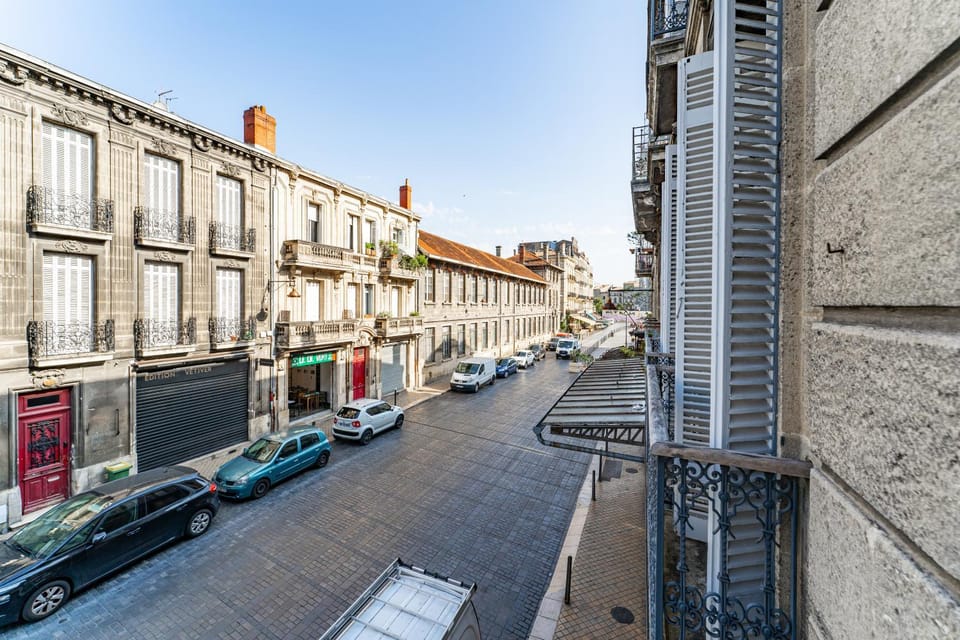 Magnifiques Appartements en Hyper Centre de Bordeaux Apartment in Bordeaux
