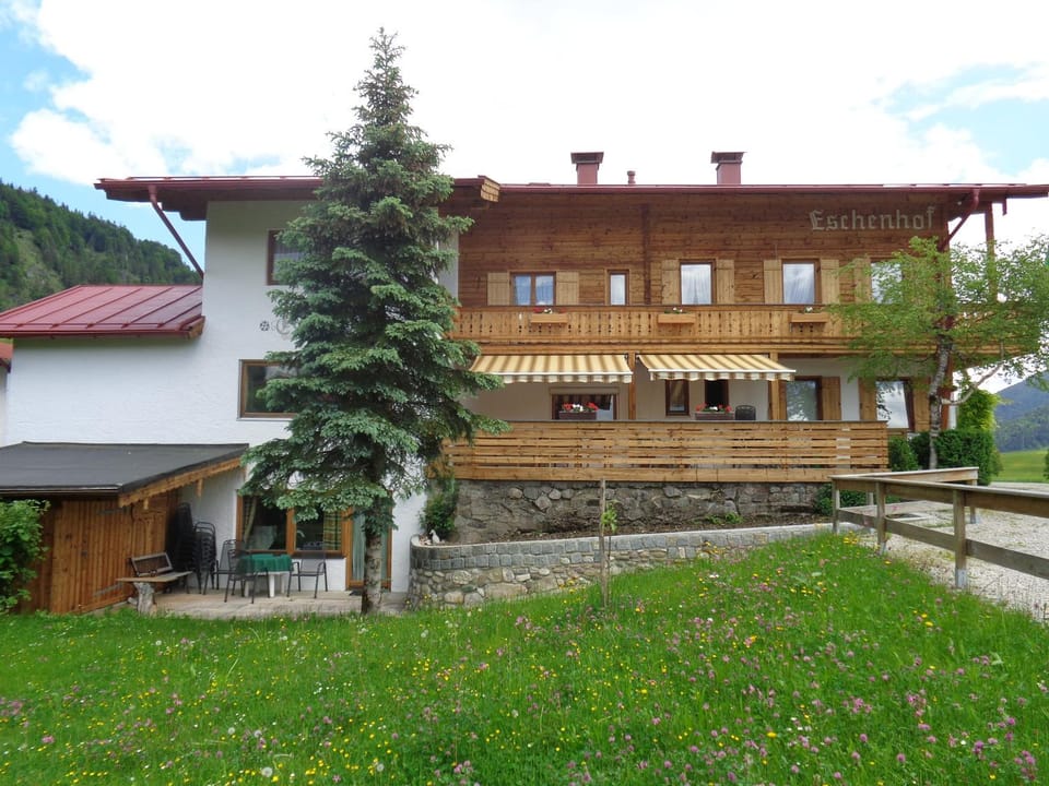 Gästehaus Eschenhof Bed and Breakfast in Salzburgerland