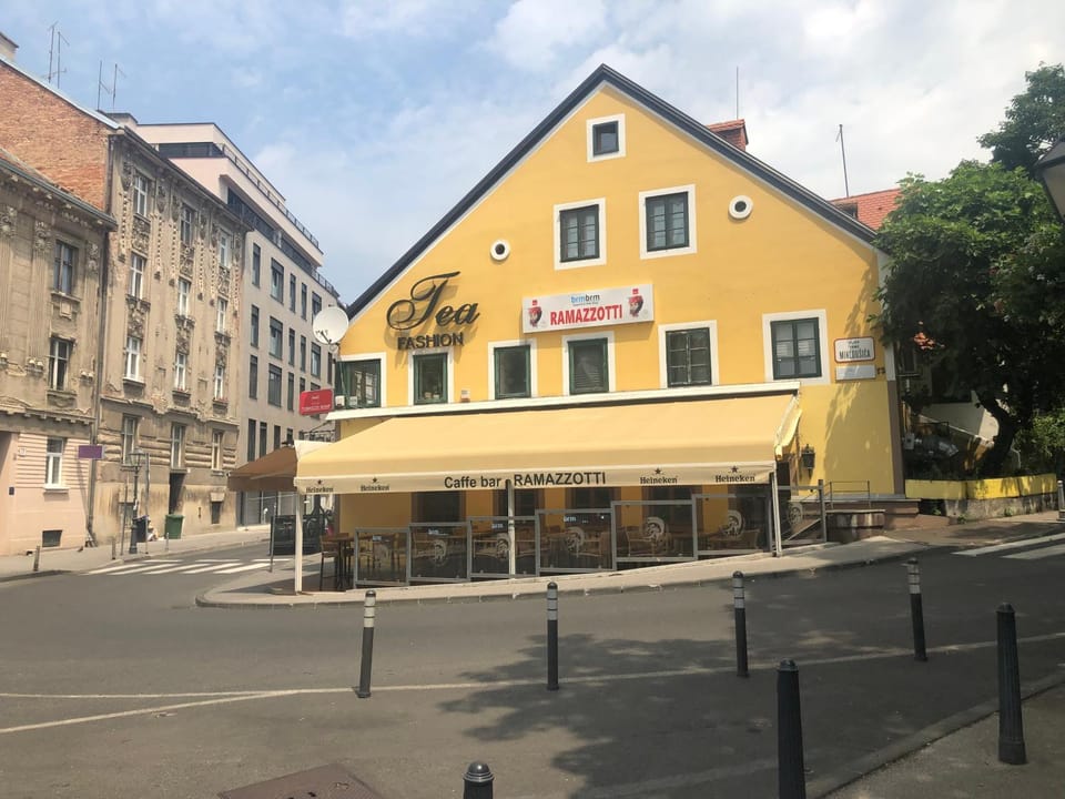 Property building, Lounge or bar