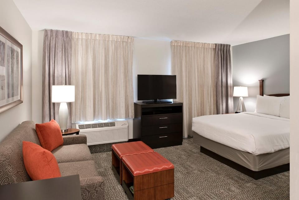 Living room, Bedroom