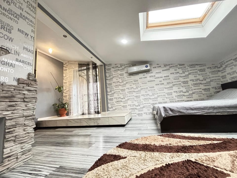 Stone City Apartment in Park Zone Apartment in Ukraine