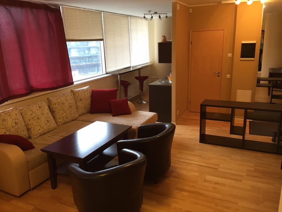 Living room, Photo of the whole room